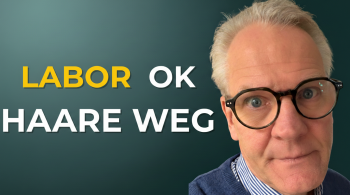 Haarausfall trotz guter Blutwerte – Porträt von Carsten Meß mit skeptischem Blick und dem Text „Labor ok – Haare weg“ auf dunklem Hintergrund